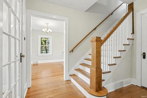 1744 Kessler Boulevard South Bend IN 46616