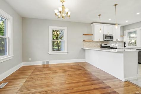 1744 Kessler Boulevard South Bend IN 46616