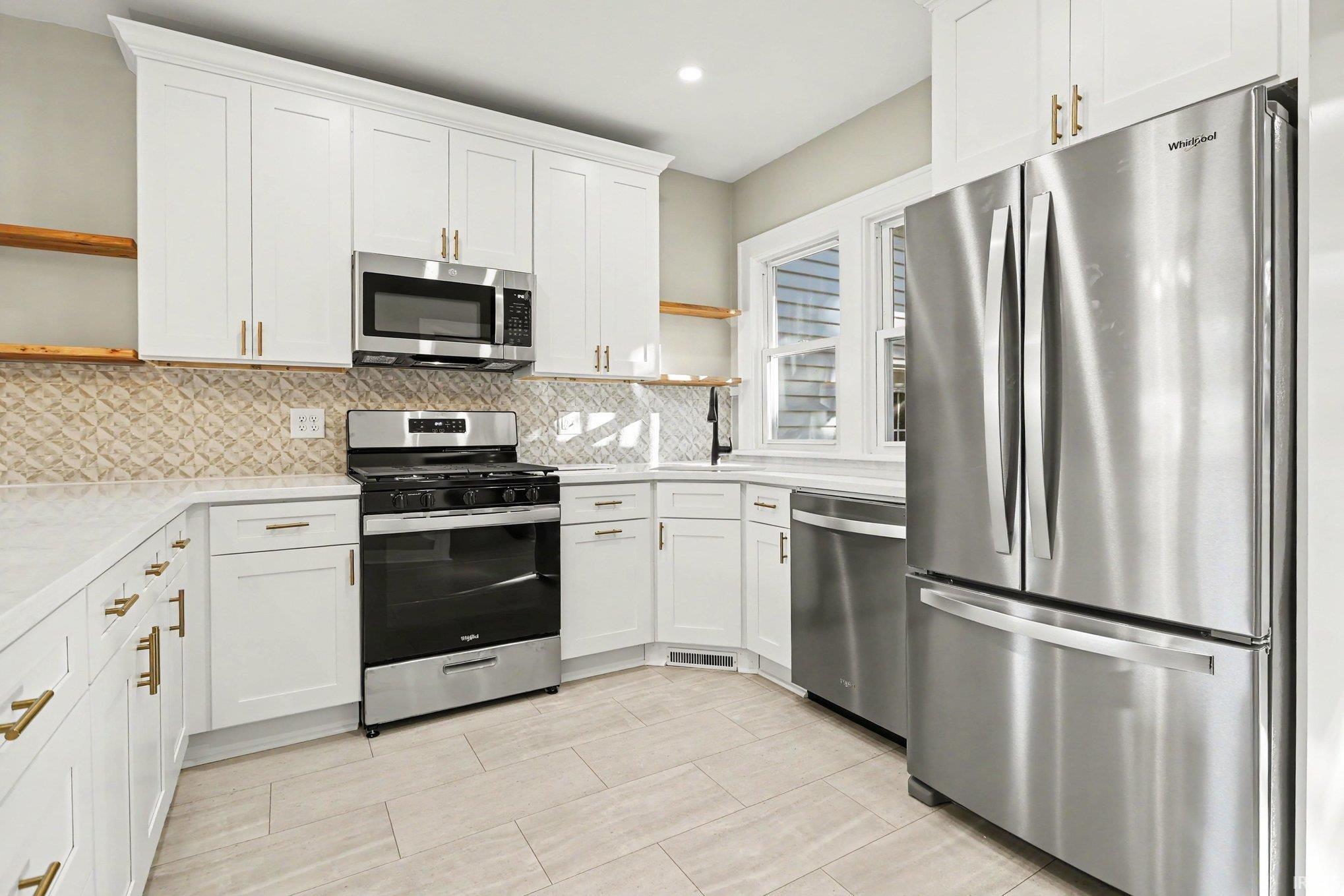 1744 Kessler Boulevard South Bend IN 46616