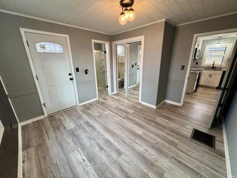 108 E Walnut Street Petersburg IN 47567