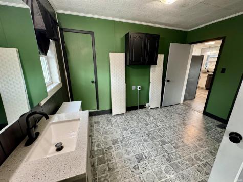 108 E Walnut Street Petersburg IN 47567
