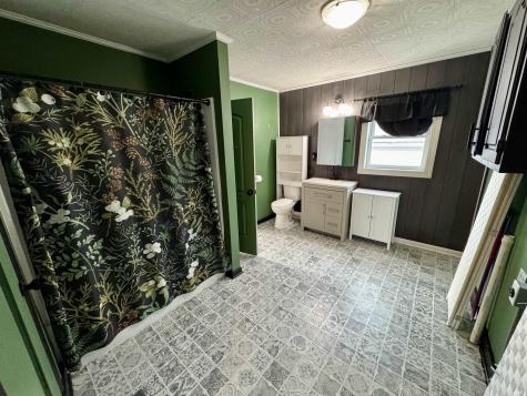 108 E Walnut Street Petersburg IN 47567