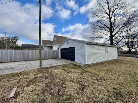 108 E Walnut Street Petersburg IN 47567