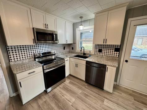 108 E Walnut Street Petersburg IN 47567