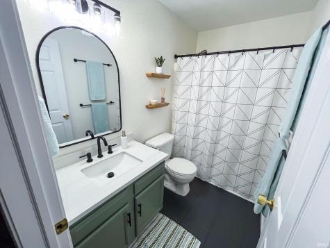 1510 W Edinburgh Bend Bloomington IN 47403