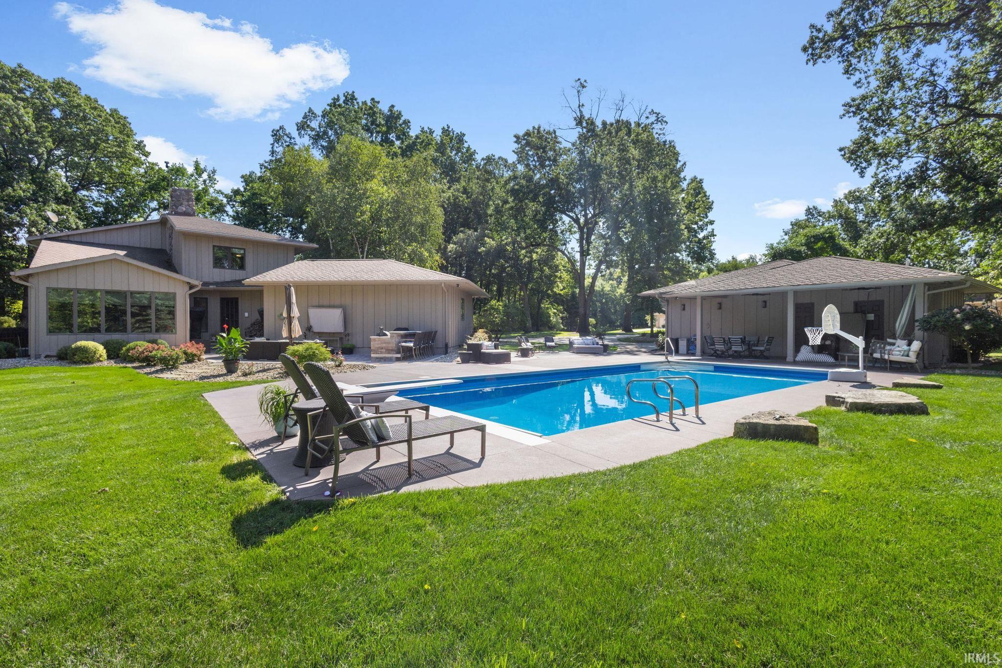 19353 Dorchester Court Bristol IN 46507