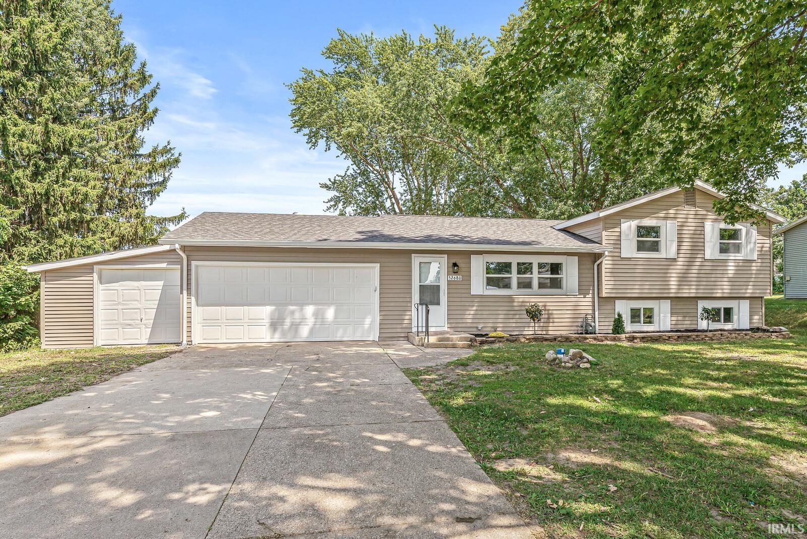 52680 Walsingham Lane South Bend IN 46637