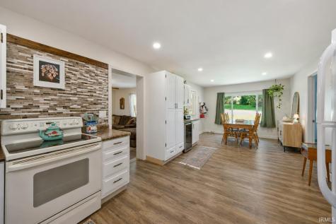 11225 Sharon Drive Evansville IN 47712
