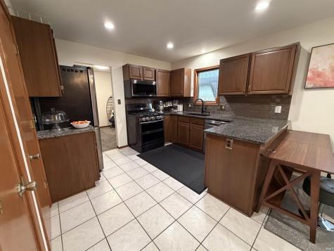 8609 Spring Forest Drive Fort Wayne IN 46804