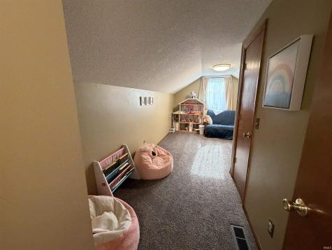 8609 Spring Forest Drive Fort Wayne IN 46804