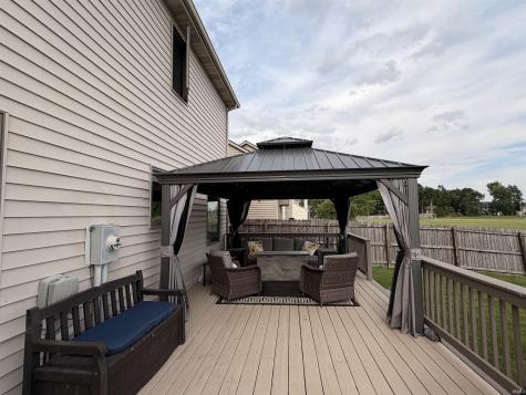 8609 Spring Forest Drive Fort Wayne IN 46804
