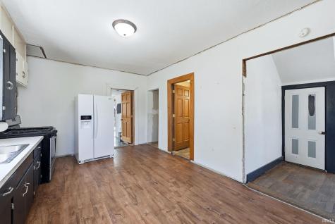 403 S Main Street South Whitley IN 46787