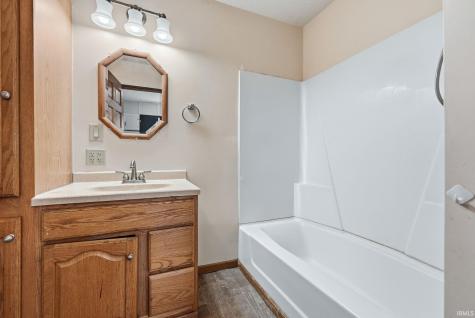 403 S Main Street South Whitley IN 46787