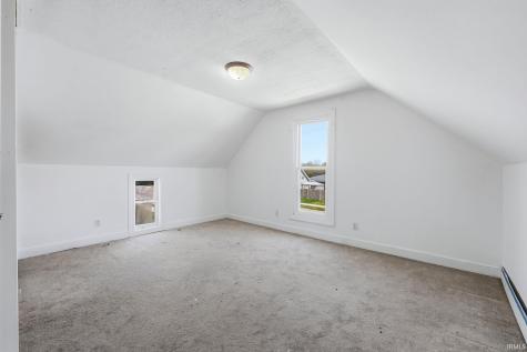 403 S Main Street South Whitley IN 46787