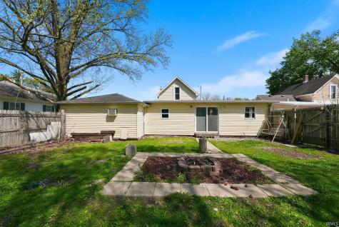 403 S Main Street South Whitley IN 46787
