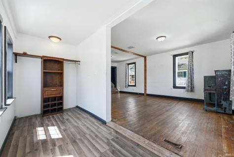 403 S Main Street South Whitley IN 46787