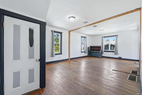 403 S Main Street South Whitley IN 46787