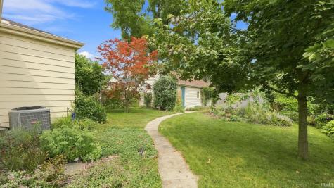 2228 Florida Drive Fort Wayne IN 46805