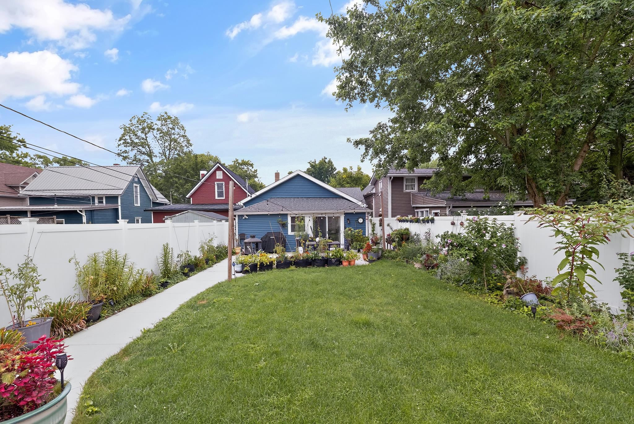 809 Emerson Street Goshen IN 46526