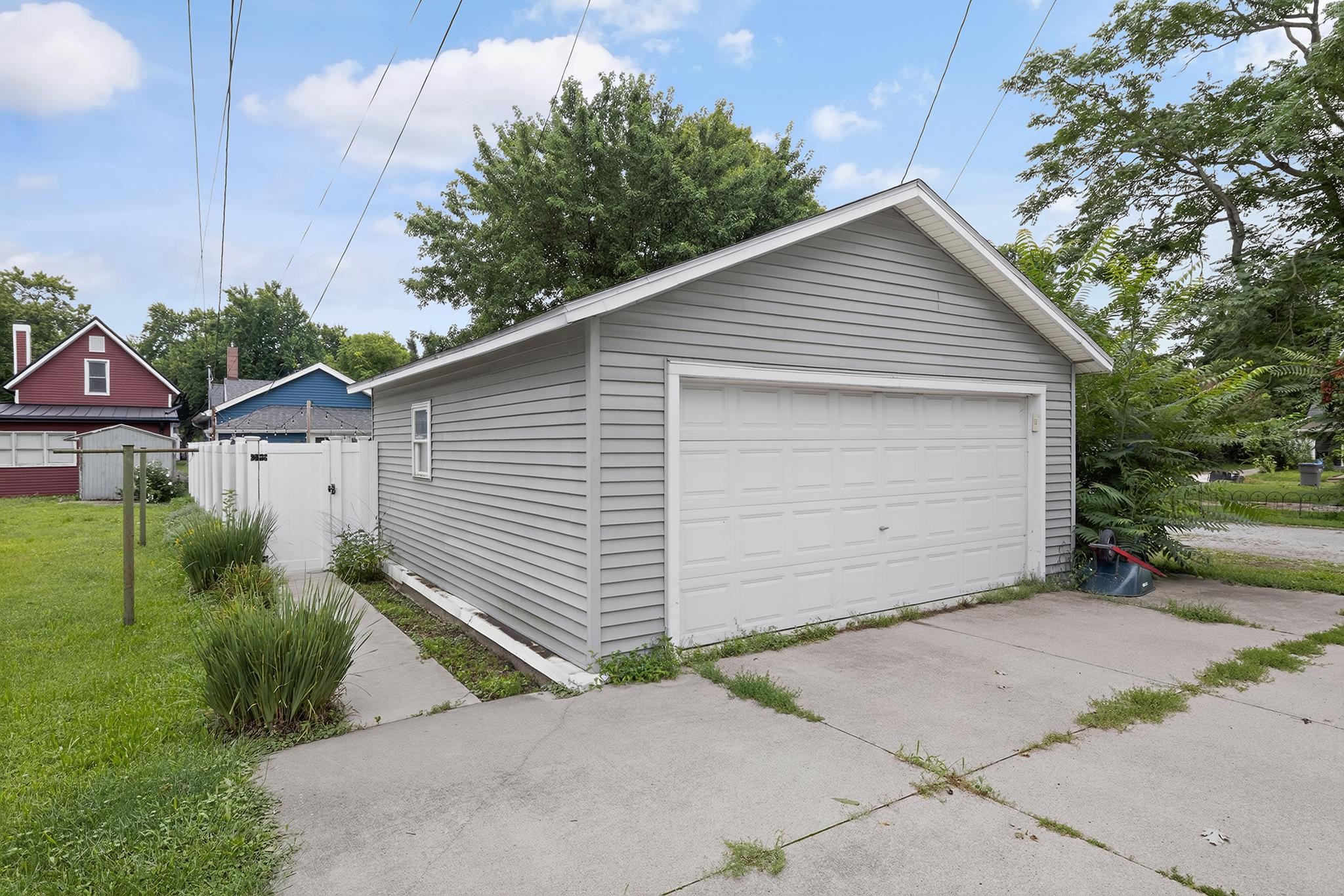 809 Emerson Street Goshen IN 46526
