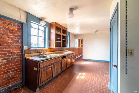 8126 Coldwater Road Fort Wayne IN 46825