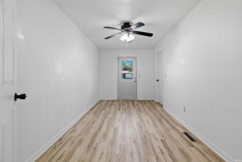 5915 S Delmar Road Marion IN 46953