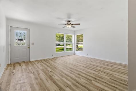 5915 S Delmar Road Marion IN 46953