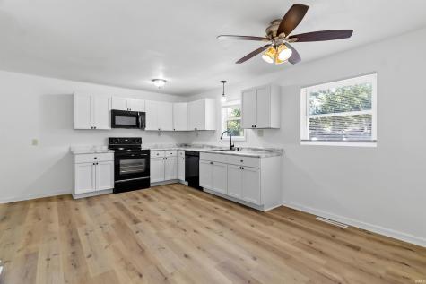 5915 S Delmar Road Marion IN 46953