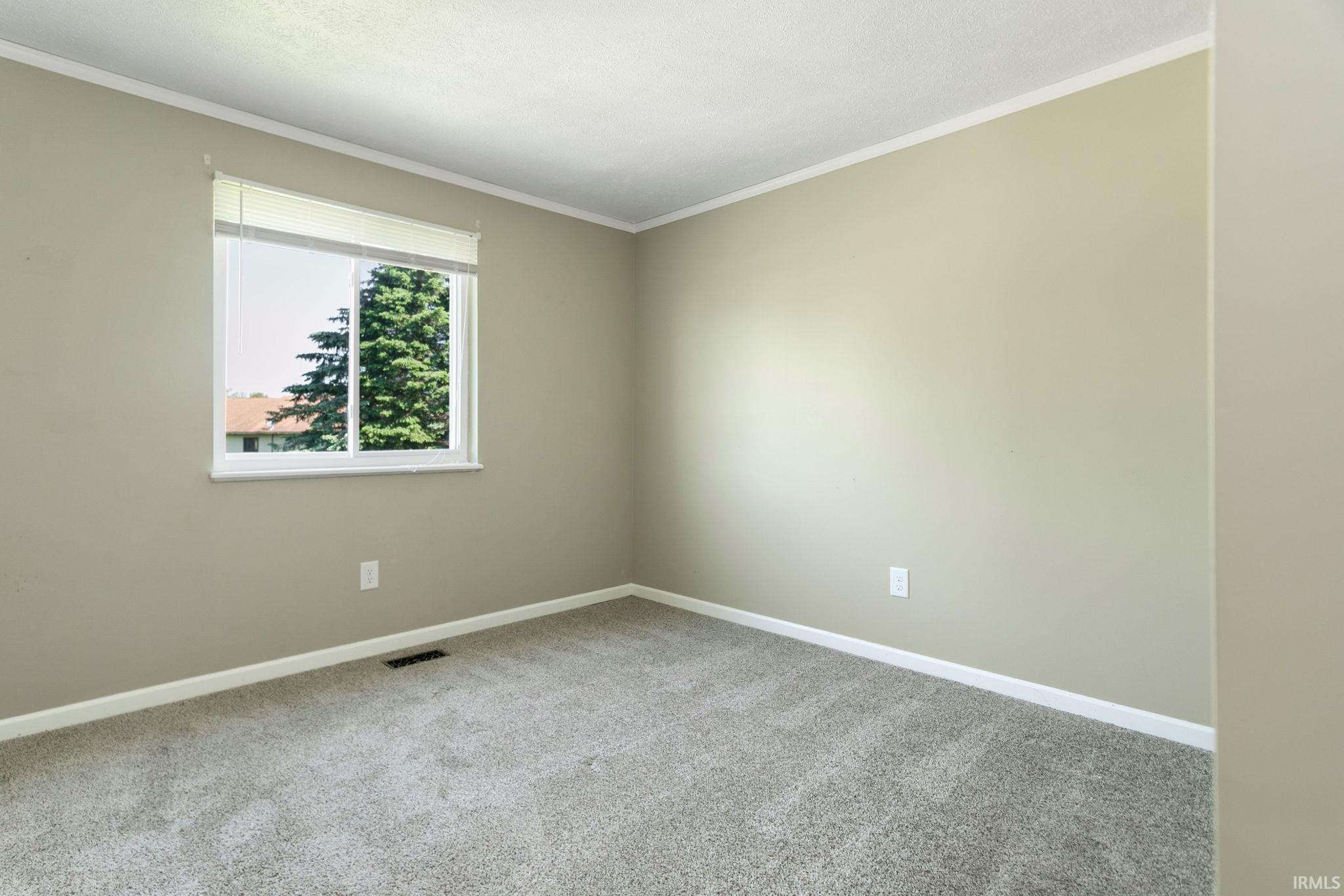 27407 Cobblestone Way Elkhart IN 46514