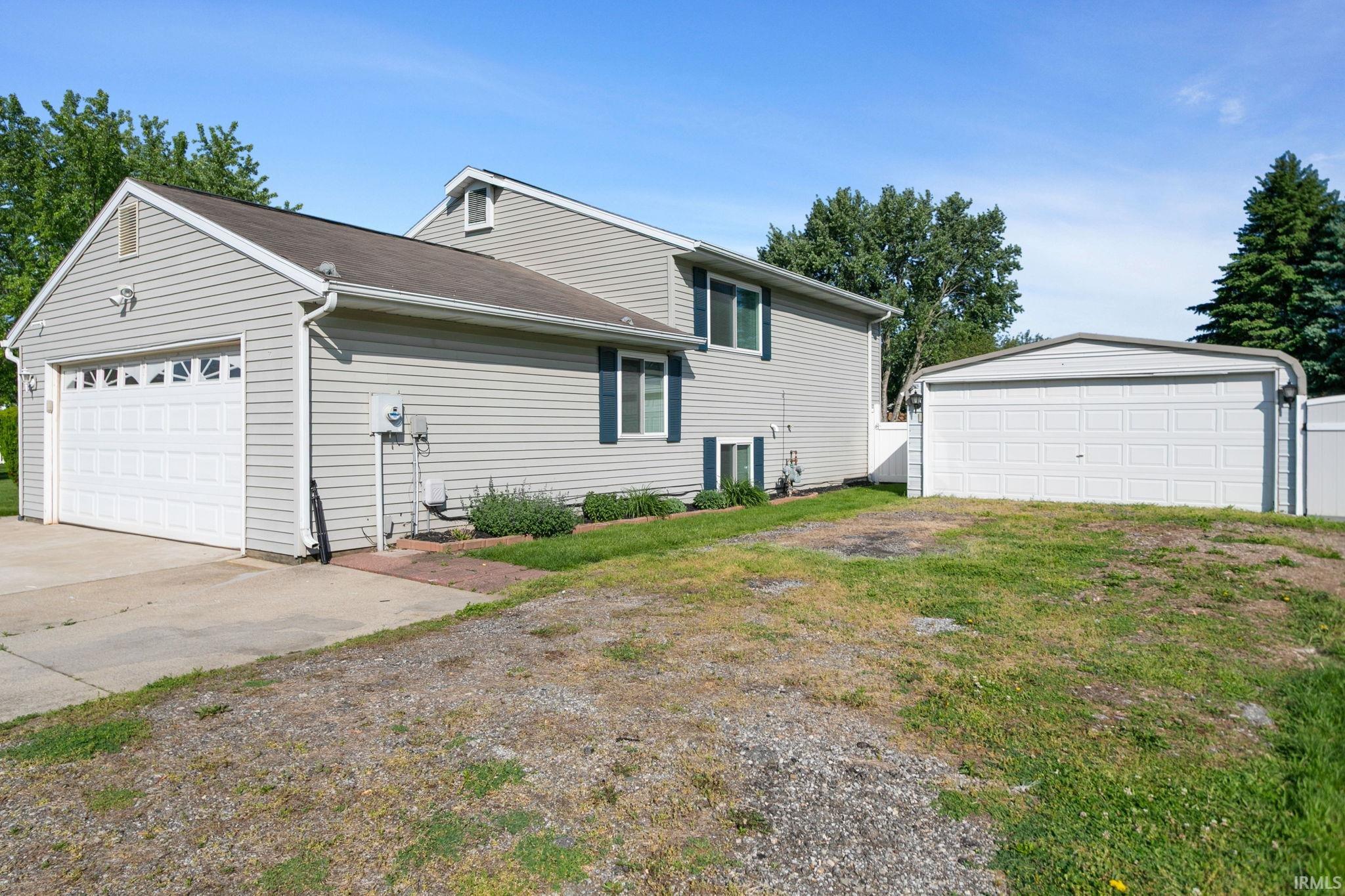 27407 Cobblestone Way Elkhart IN 46514