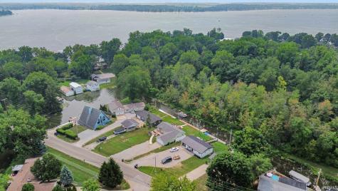 11397 N East Wawasee Drive Syracuse IN 46567