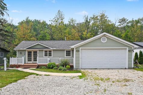 11397 N East Wawasee Drive Syracuse IN 46567