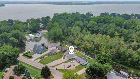 11397 N East Wawasee Drive Syracuse IN 46567