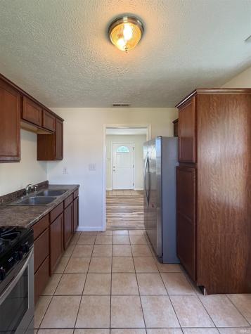 2207 S Vine Street Muncie IN 47302