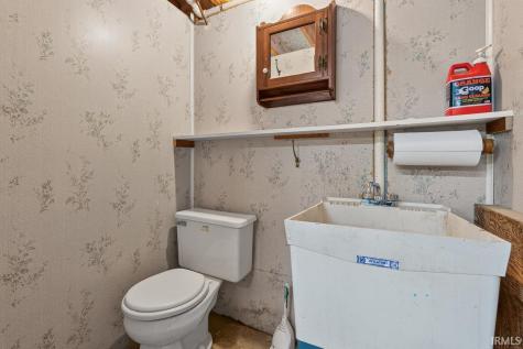 411 Castle Boulevard New Castle IN 47362