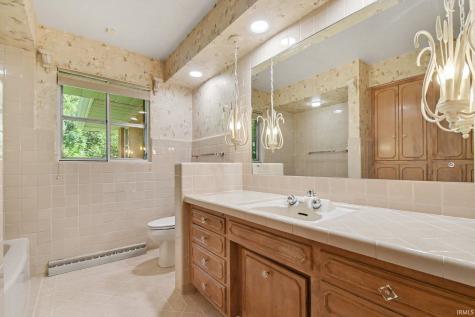 17771 Tanager Lane South Bend IN 46635