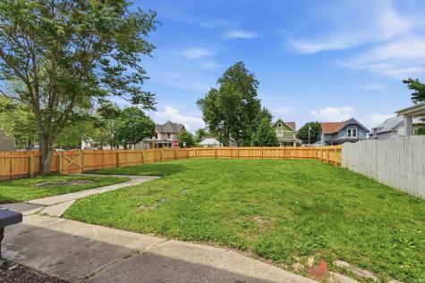 902 Lake Avenue Fort Wayne IN 46805