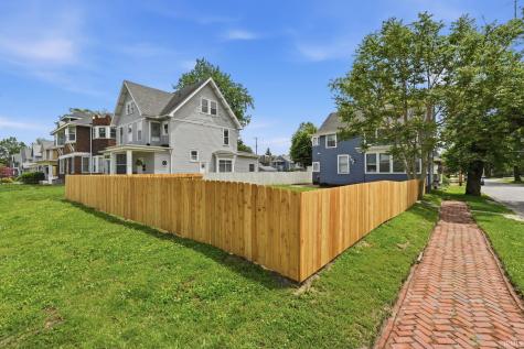 902 Lake Avenue Fort Wayne IN 46805