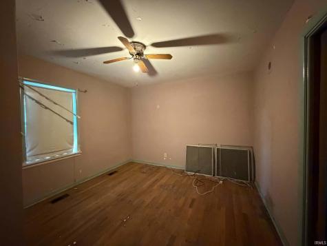 785 W Main Street Bloomfield IN 47424