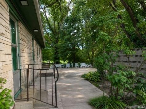 785 W Main Street Bloomfield IN 47424