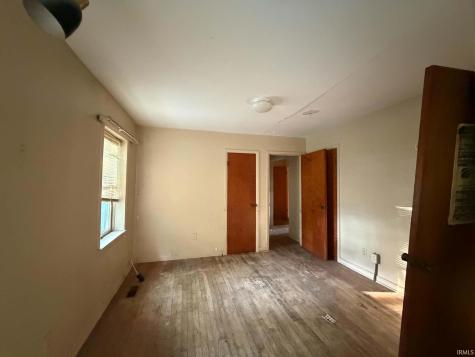 785 W Main Street Bloomfield IN 47424