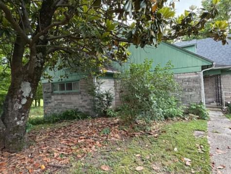 785 W Main Street Bloomfield IN 47424