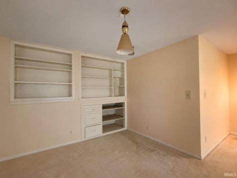 785 W Main Street Bloomfield IN 47424