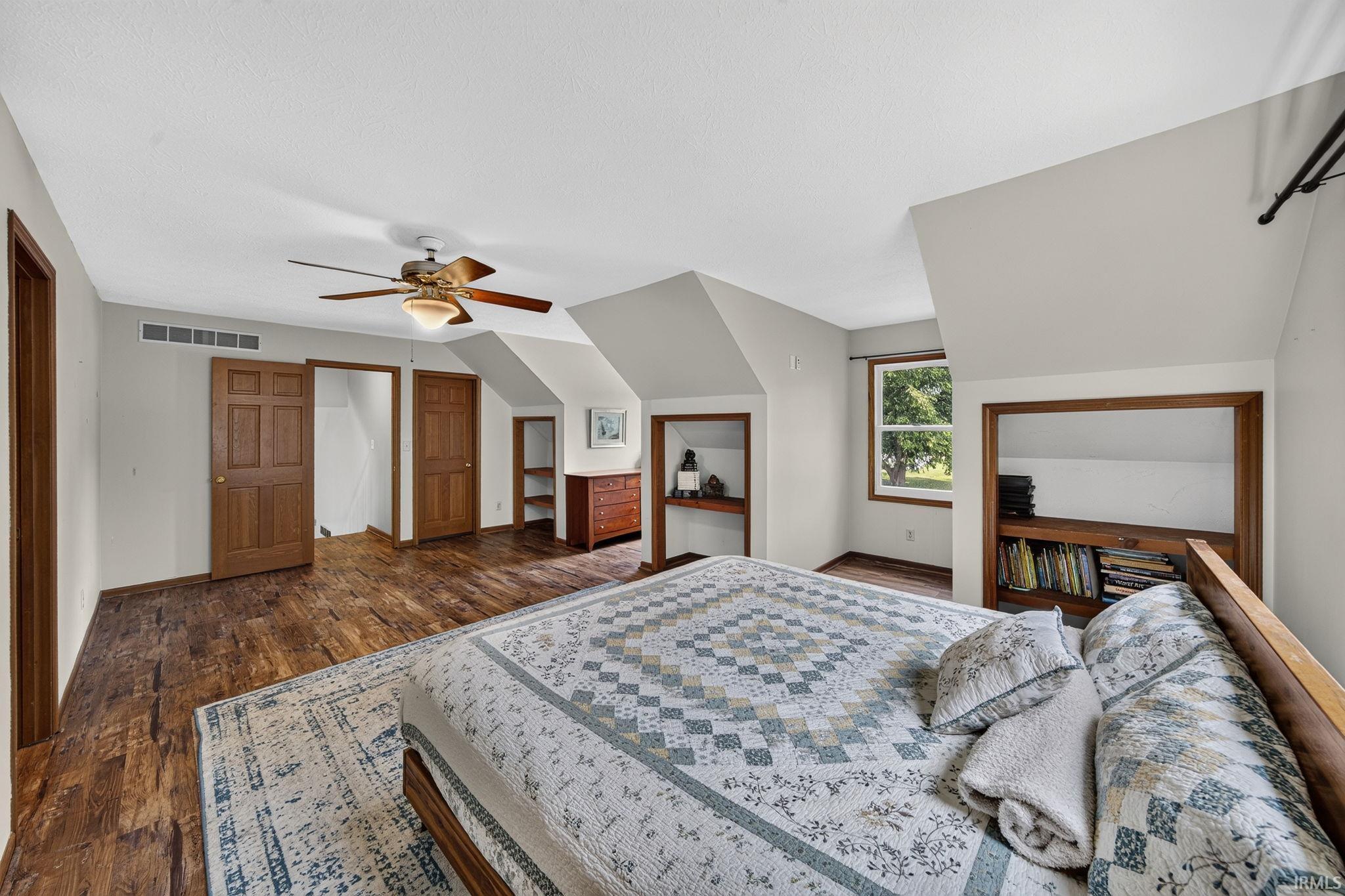 55757 Whispering Woods Lane Osceola IN 46561