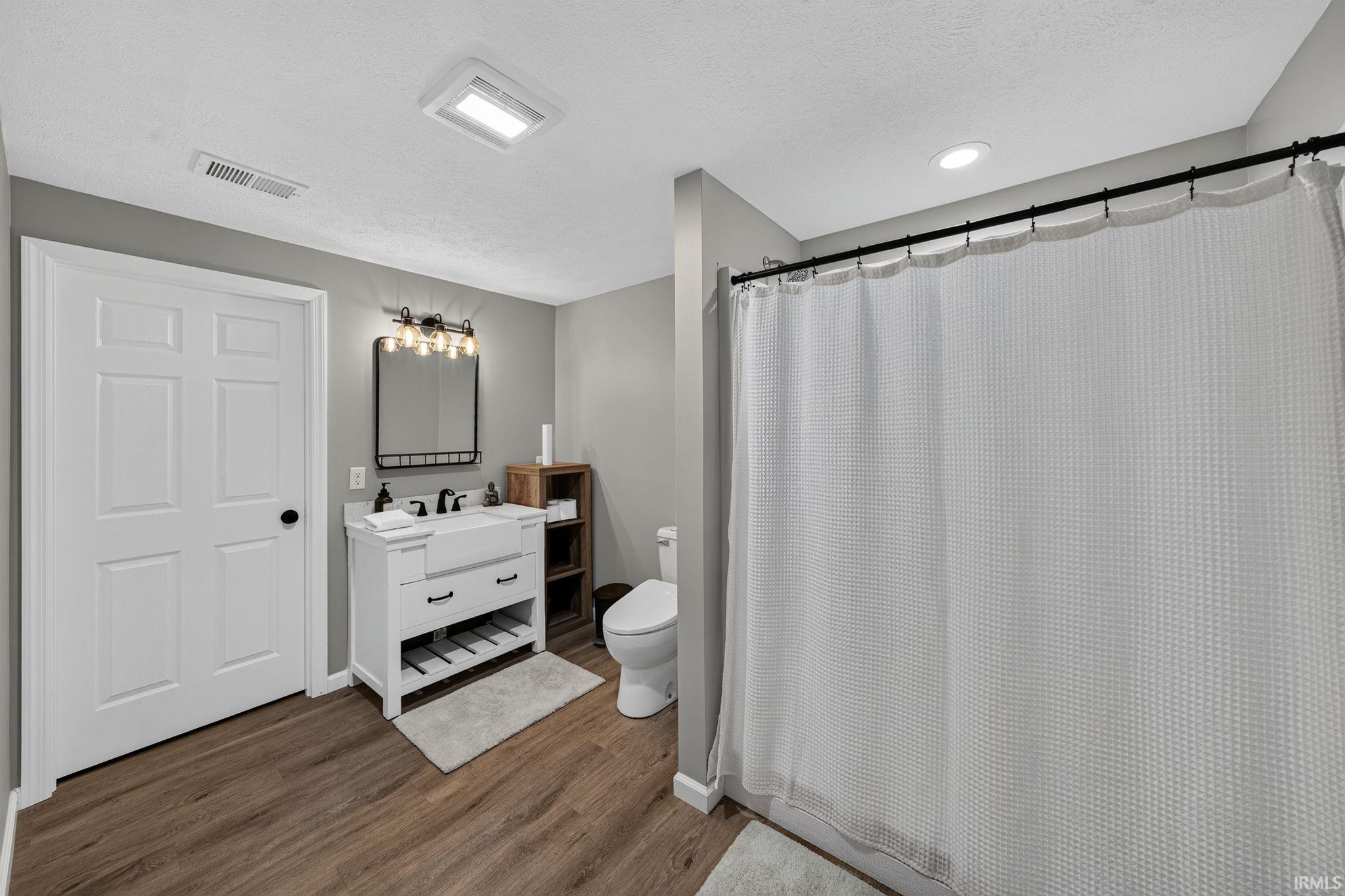 55757 Whispering Woods Lane Osceola IN 46561