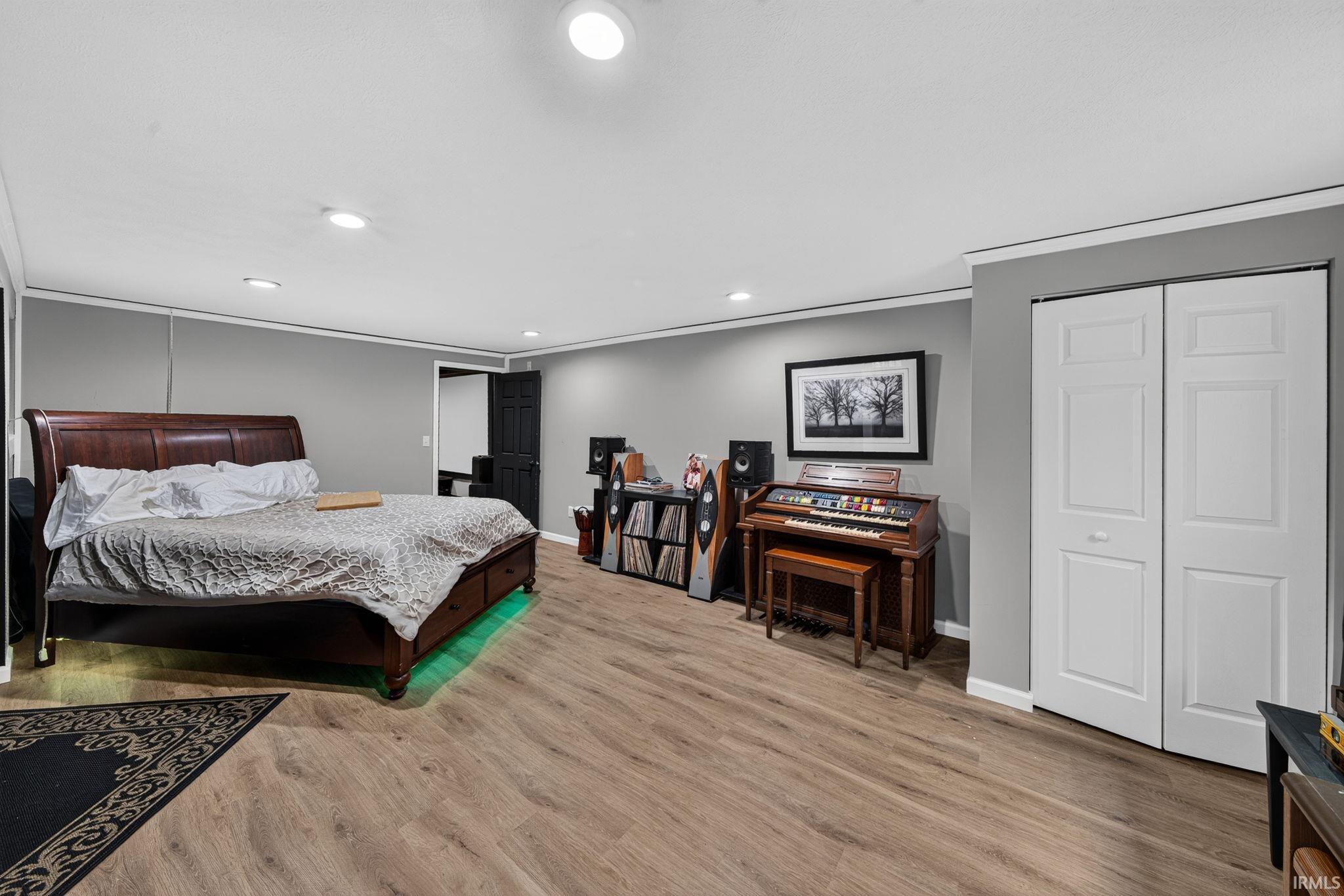 55757 Whispering Woods Lane Osceola IN 46561
