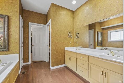 225 Landau Run Fort Wayne IN 46845