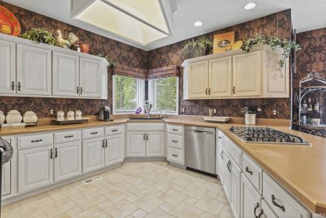 225 Landau Run Fort Wayne IN 46845