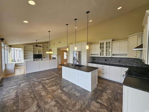 1709 Riverview Court Evansville IN 47713