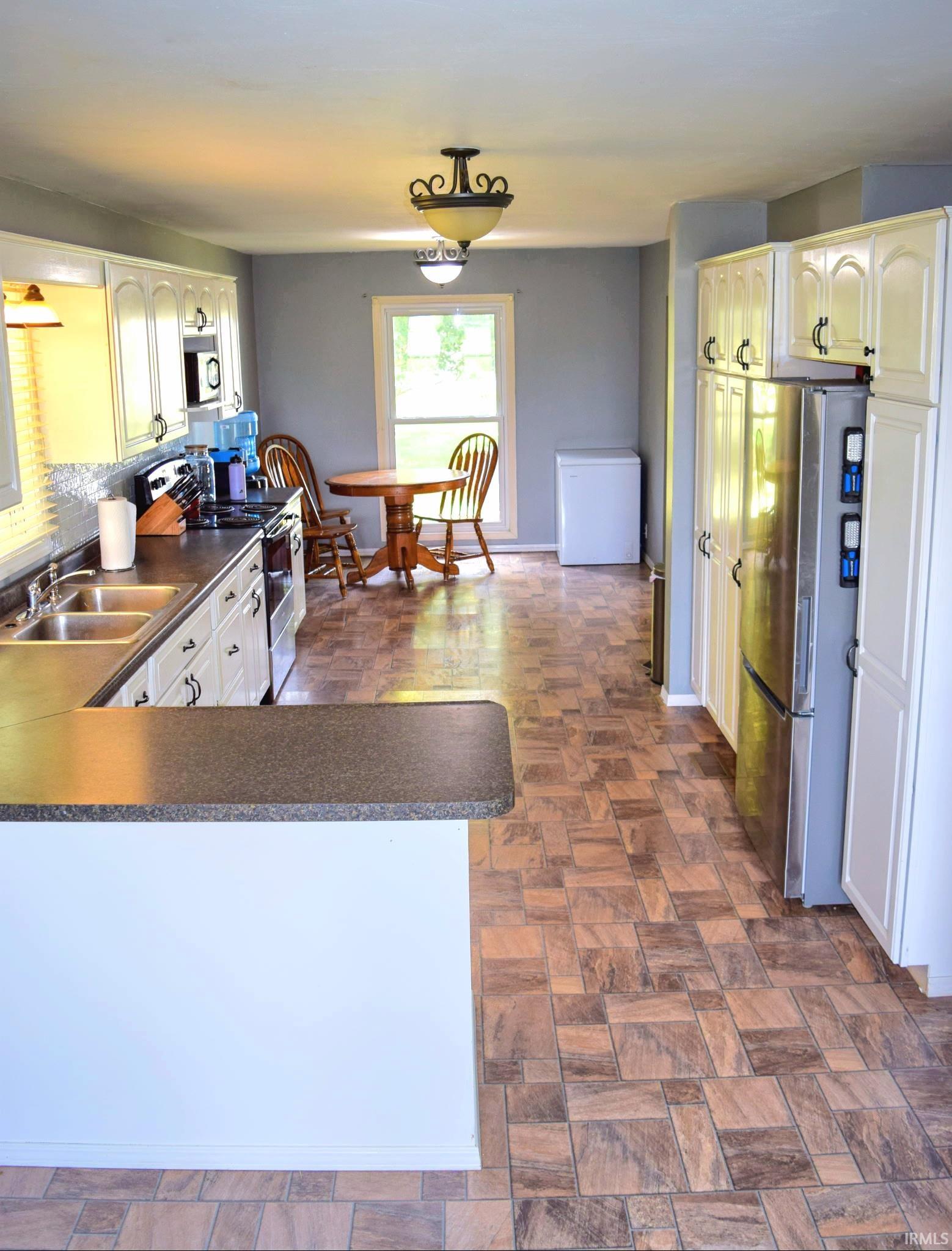16722 County Road 36 Road Goshen IN 46528